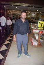 Shekhar Kapur at Flow book launch in Infinity Mall, Mumbai on 28th Feb 2012 (2).JPG